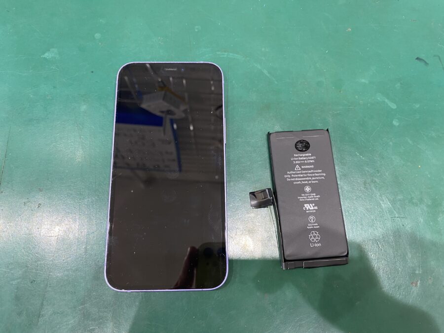 江東区西大島、亀戸近くのスマホ修理店！夏本番！iPhone12mini(アイフォン)バッテリーの減りが早い！