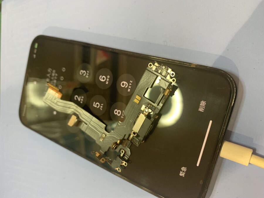 野田市からご来店！iPhone充電不良も当店にお任せ！【iPhone修理工房イオンせんげん台店】