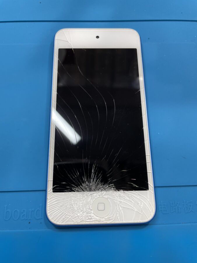 iPod touch7の画面交換(ガラス割れ・液晶破損)でも【スマホ修理工房池袋P'パルコ本店】