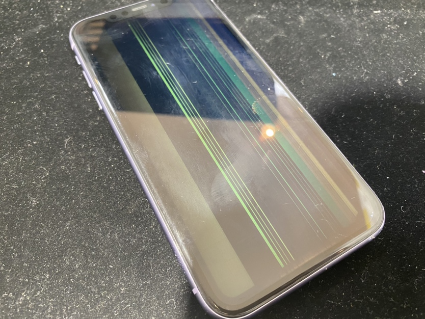 多摩センター駅周辺でiPhone12を早く安く修理するなら「スマホ修理工房 ココリア多摩センター店」へ✨データそのままで即