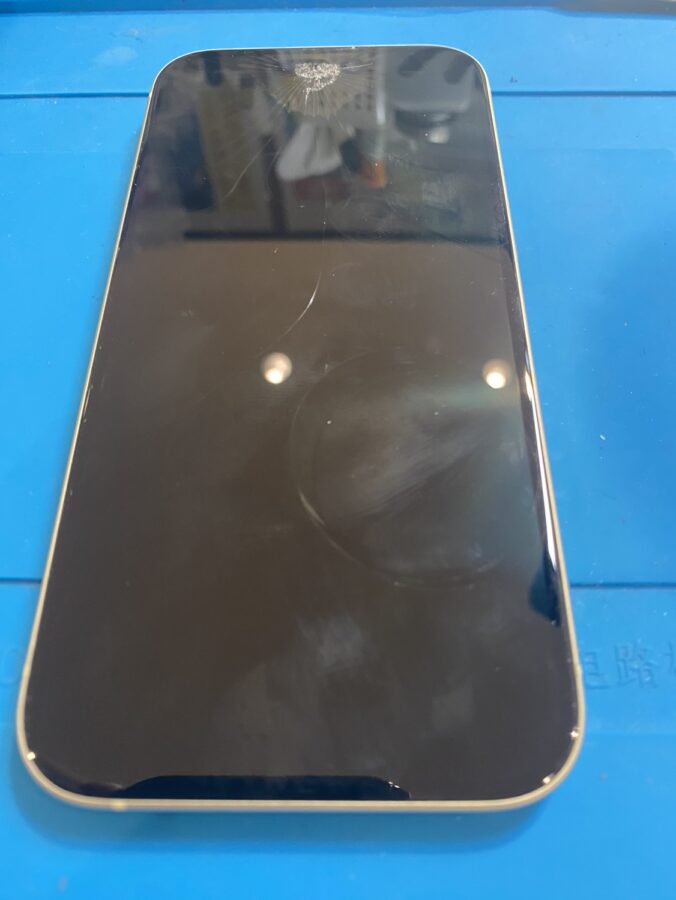 画面の映らないiPhone15(アイフォン15)を修理しました【スマホ修理工房仙台PARCO2店】