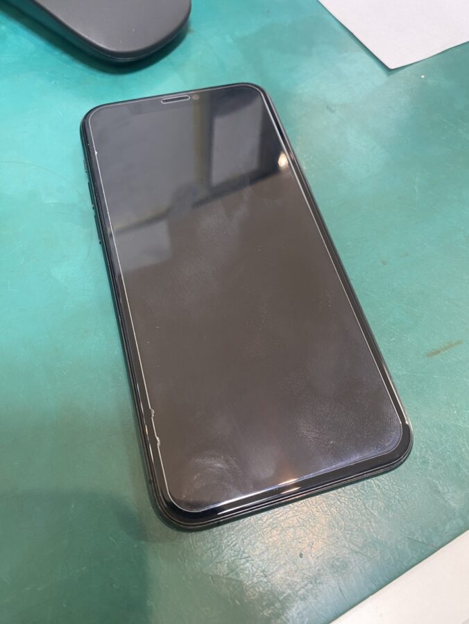 iPhone11pro(アイフォン)が水没！！海水浴の時期は要注意？！そんな時は早めにご来店ください！