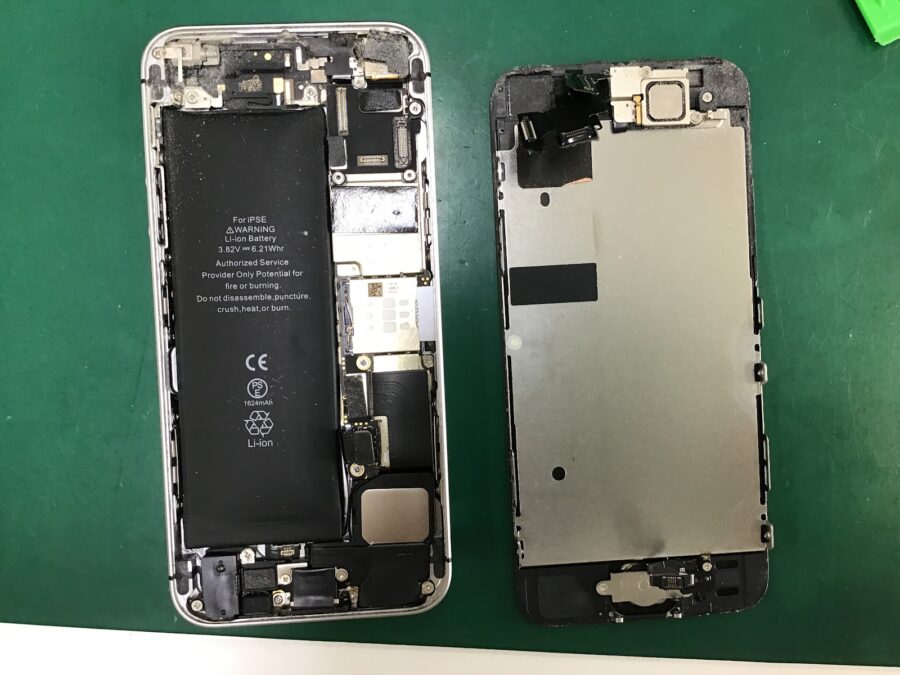 スマホ修理工房王子店/iPhoneSEのバッテリー交換をいたしました！