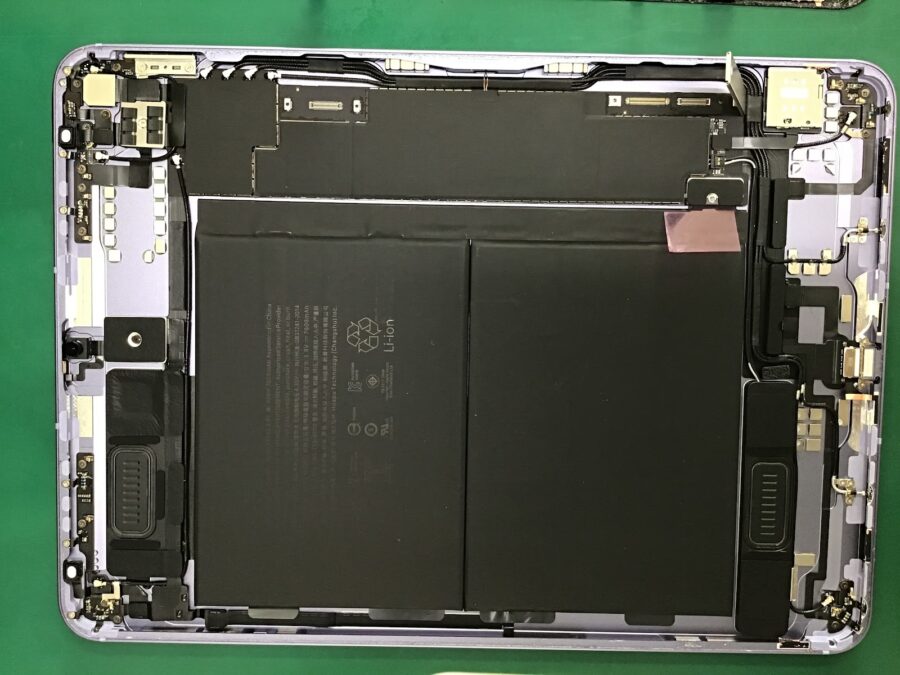 スマホ修理工房王子店/iPad Air5の水没修理をいたしました！