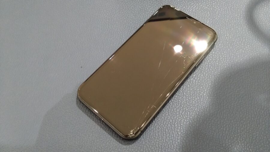 タッチが一部効かないiPhone11(アイフォンイレブン)の修理をさせていただきました！
