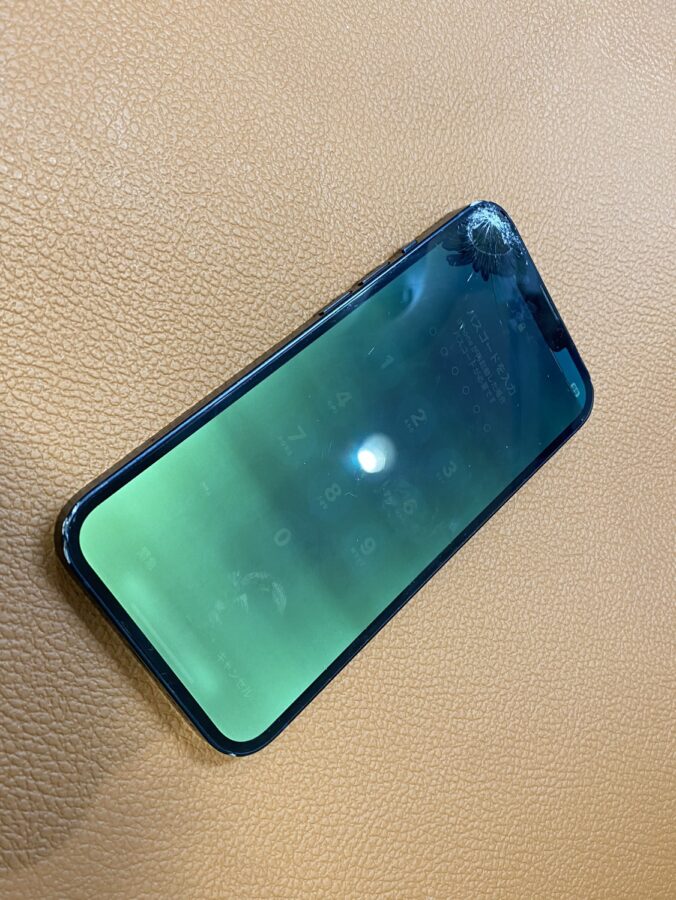 画面に不良があるiPhone13(アイフォン13)修理を行いました!【スマホ修理工房仙台PARCO2店】