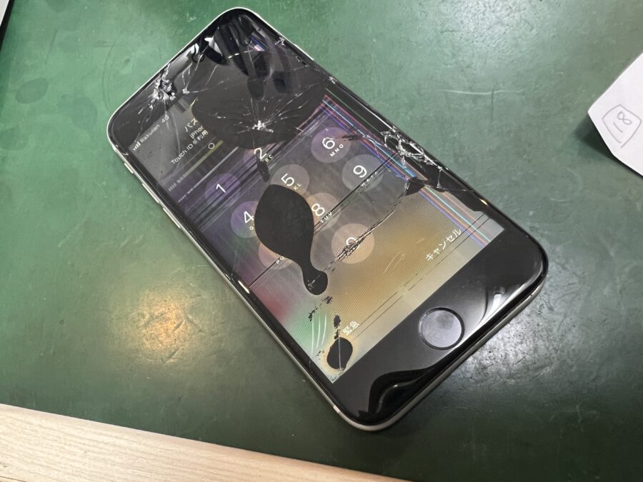 iPhoneSE2液晶交換のご依頼をいただきました！