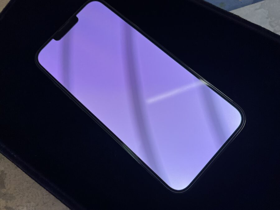iPhone13 Pro Maxのホワイトアウト修理のご依頼をいただきました！