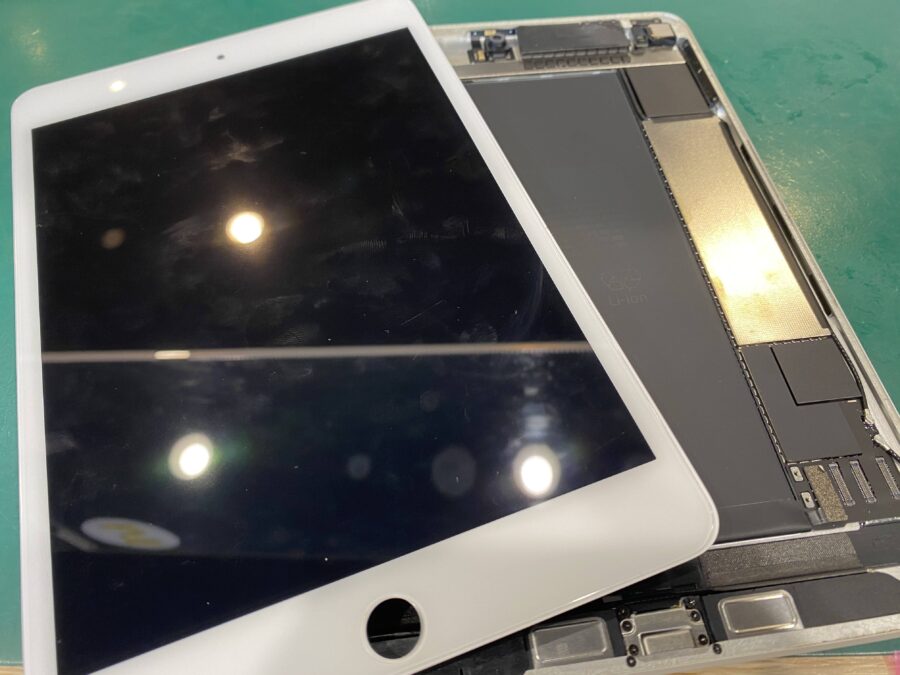 iPad mini(アイパッドミニ)5の画面表示がおかしくなってしまった！画面交換ご希望でございましたら修理実績豊富の当店にお任
