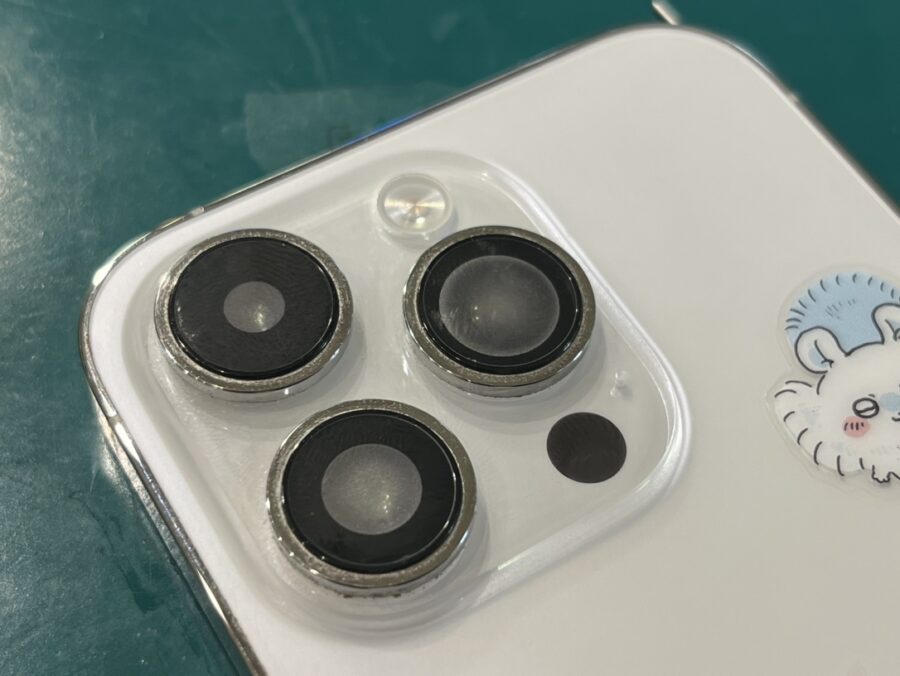 iPhone14Proのカメラレンズに水滴が・・・【スマホ修理工房新宿PePe店】にiPhoneのお悩み事は何でもご相談く
