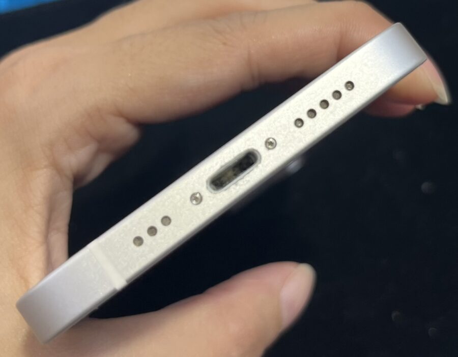 iPhone12（アイフォン）充電ができない！そんな時はご相談ください！【スマホ修理工房ココリア多摩センター店】へ！
