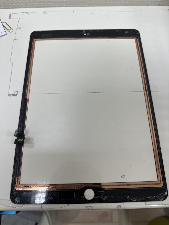 iPad6（アイパッド）画面交換！！それ直せます！直して見せます！【スマホ修理工房 ココリア多摩センター店】