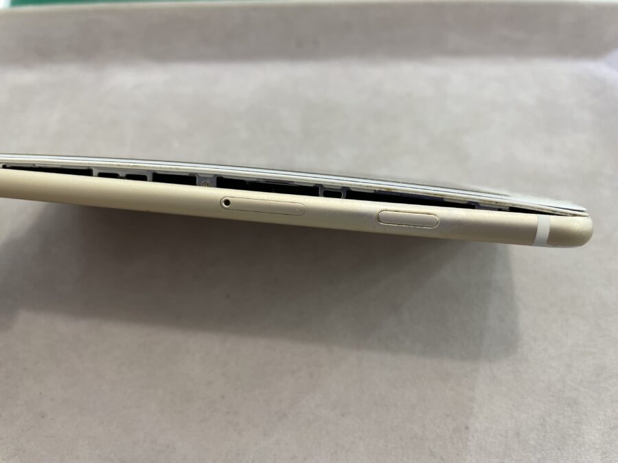 iPhone6(アイフォンシックス)バッテリー交換【栄店】