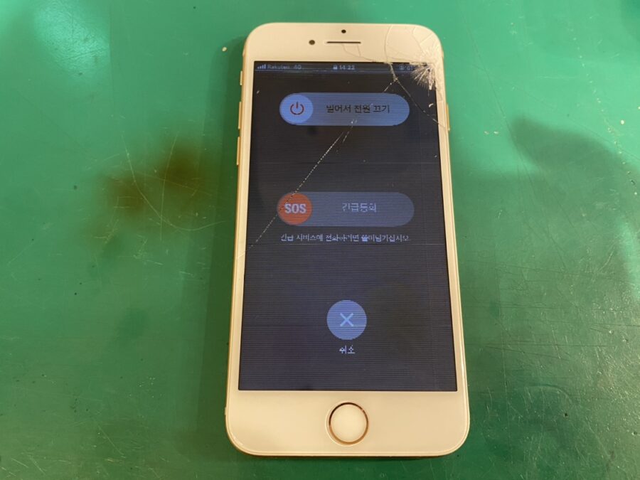 画面割れに液晶不良、タッチが効かない！？iPhone8 画面交換は【スマホ修理工房新宿PePe店】にお任せ下さい！