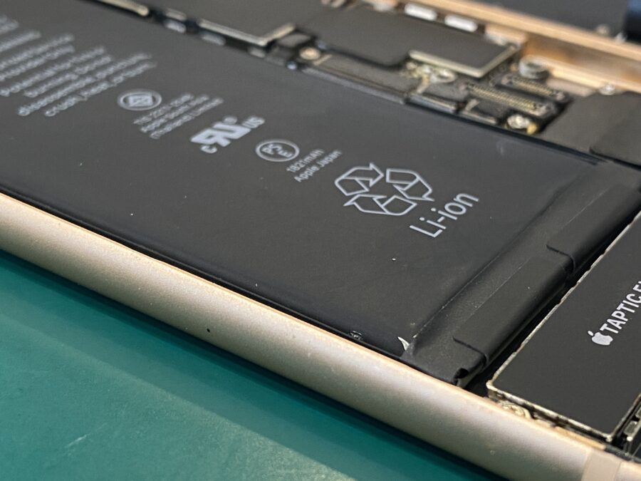 かなり電池持ちが悪くなったので交換を！iPhone 8(アイフォン)のバッテリー交換 -スマホ修理工房ペリエ千葉店