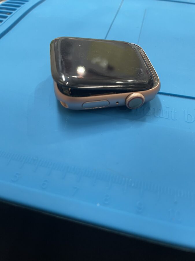 Applewatchの画面が取れちゃった！？【スマホ修理工房 池袋P'パルコ本店】までお持ち込みください！