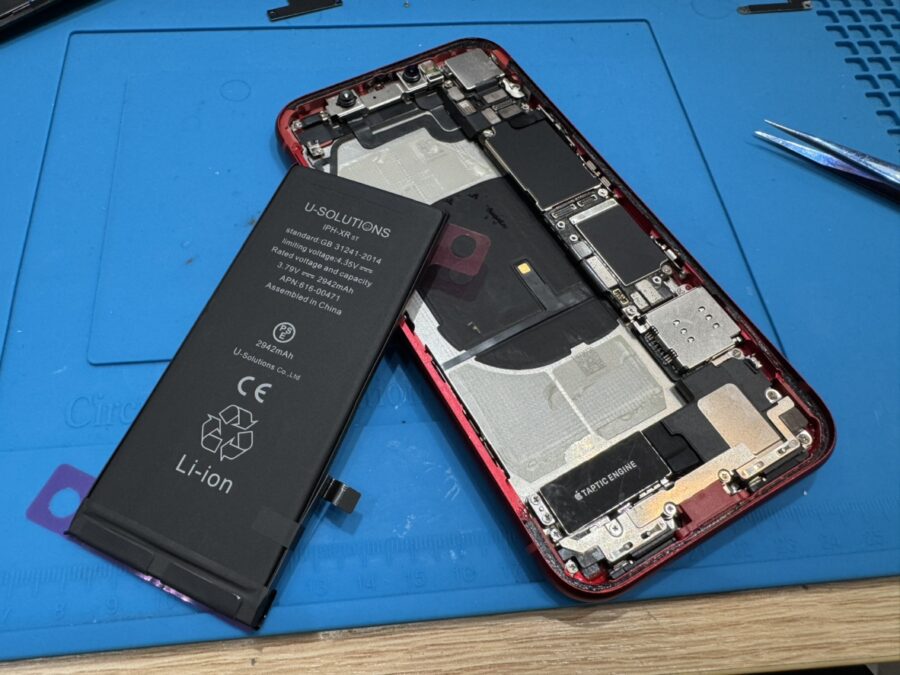 iPhoneXRのバッテリー交換ならデータそのまま即日対応！！【スマホ修理工房池袋P'パルコ店】にお任せ！