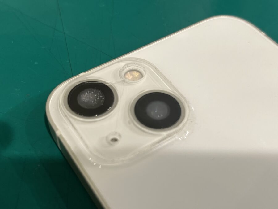 iPhone13（アイフォン）の水没修理?起動しなくても諦めないで！！【スマホ修理工房新宿PePe店】