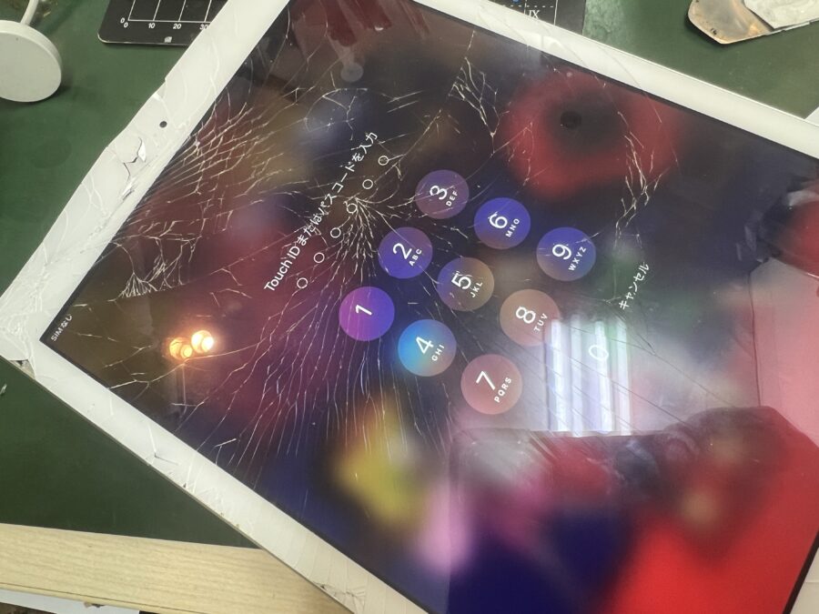iPad 5のガラス交換のご依頼をいただきました！アイフォンでお困りの際は【スマホ修理工房葛西店】へお任せください！