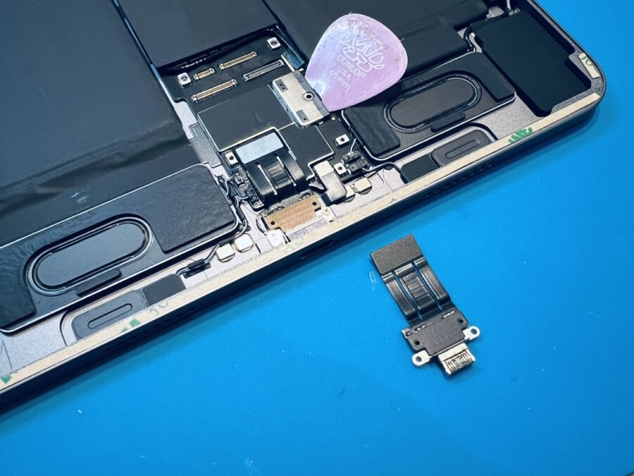 iPad pro11 第3世代(アイパッド)の充電コネクター交換修理を行いました！