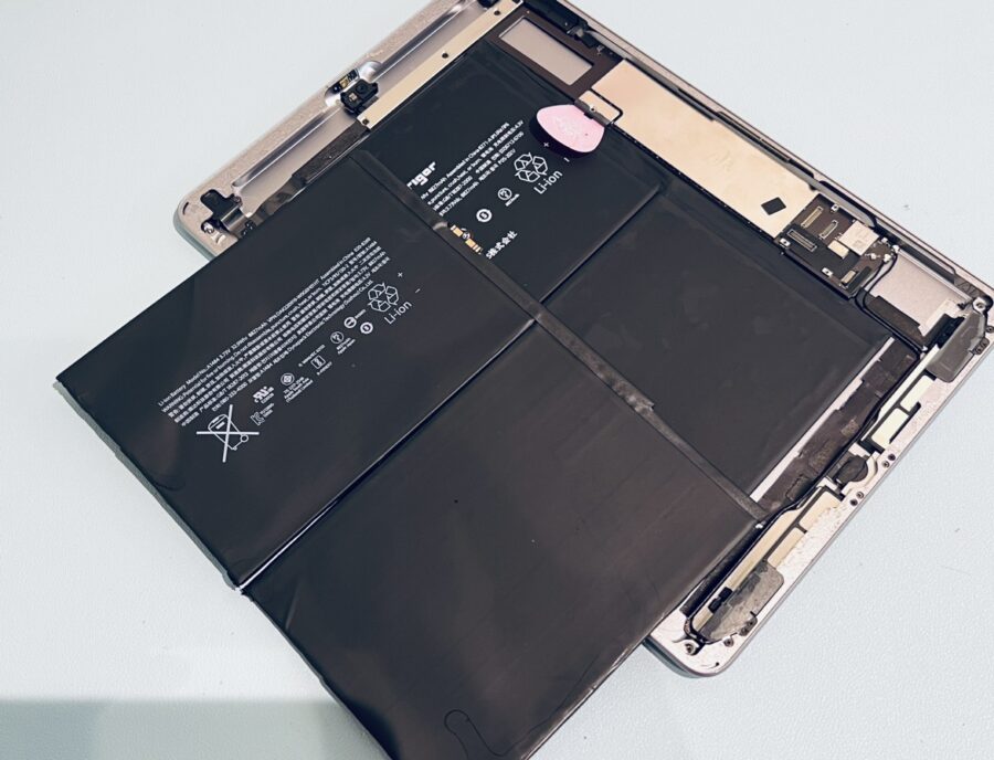 iPad第6世代（アイパッド）のバッテリー交換修理を行いました！