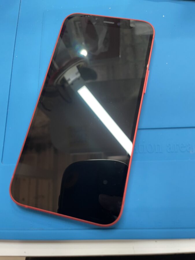iPhone12の画面交換修理は【スマホ修理工房池袋P'パルコ店】にお任せください！