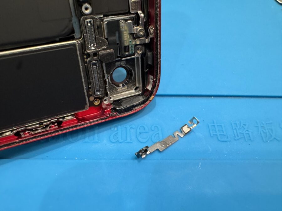 タッチ決済ができない！？iPhoneSE3 のNFC修理なら即日対応の【 スマホ修理工房池袋P'パルコ本店】