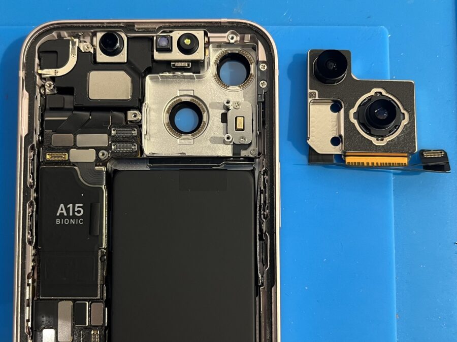 iPhone13（アイフォン13）のカメラのピントが合わない？カメラ修理ならデータそのまま「スマホ修理工房渋谷店」