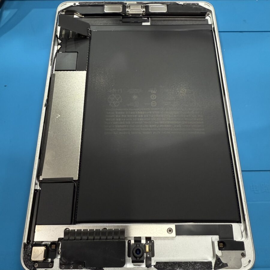 新宿エリアでiPad mini 第5世代のバッテリーを安く交換するなら「スマホ修理工房 新宿PePe店」へ✨