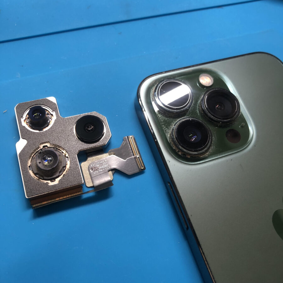 iPhone13 のアウトカメラ交換は、データそのまま・即日修理対応の「 スマホ修理工房　池袋P'パルコ本店」へ！
