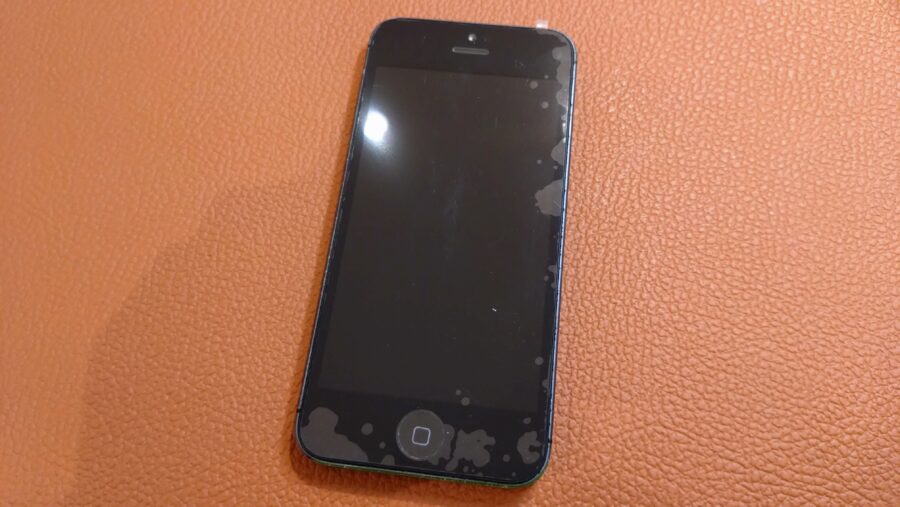 充電しても電源がつかないiPhone5(アイフォンファイブ)の修理を行いました【スマホ修理工房仙台PARCO2店】