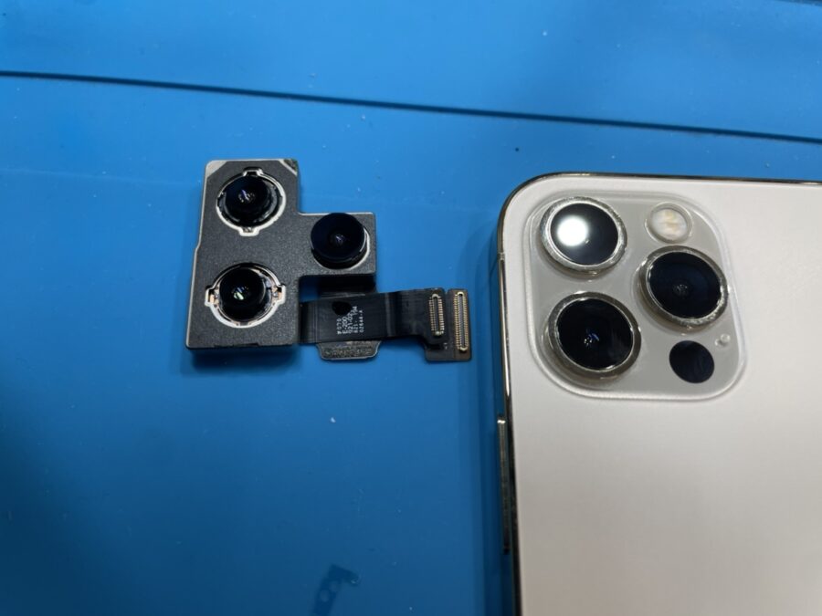 iPhone12Proのカメラがぼやける？一度【スマホ修理工房池袋P’パルコ店】にご相談ください！