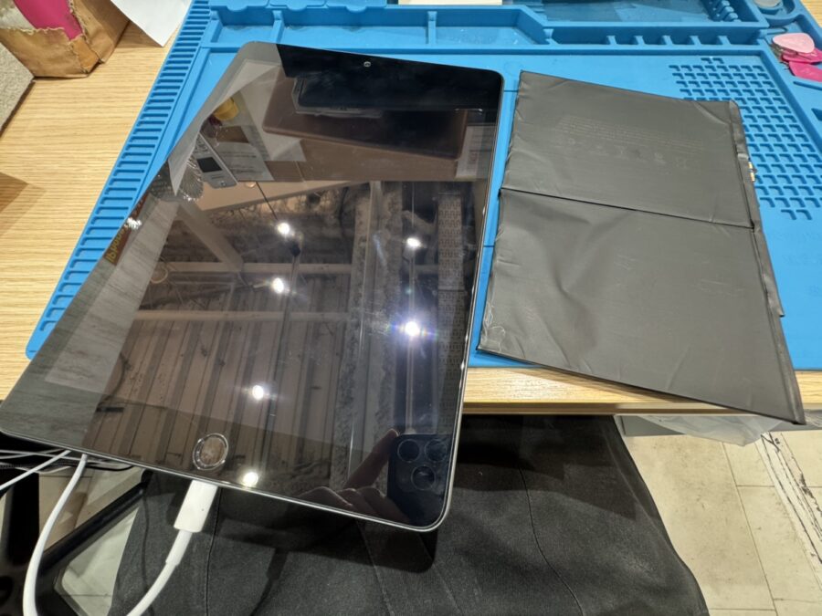 iPad 第8世代のバッテリー交換は、データそのまま・即日修理対応できます！【スマホ修理工房池袋P’パルコ店】