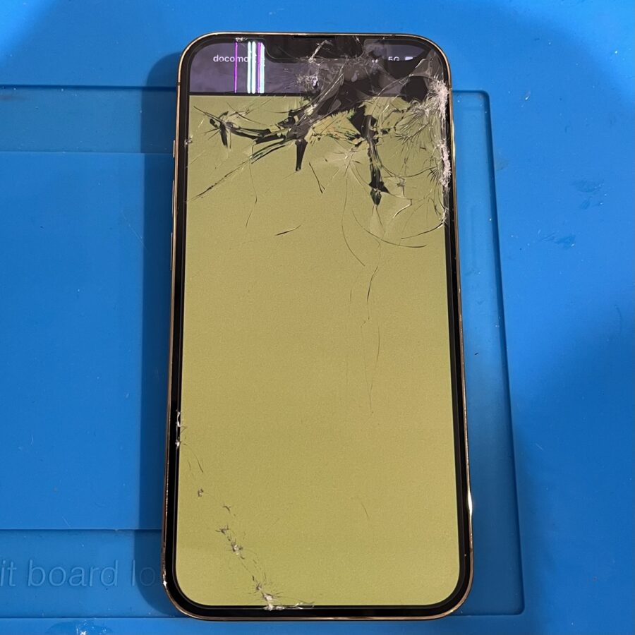 iPhone13pro（アイフォン13プロ）の画面交換修理ならデータそのまま、即日修理のスマホ修理工房渋谷店！！