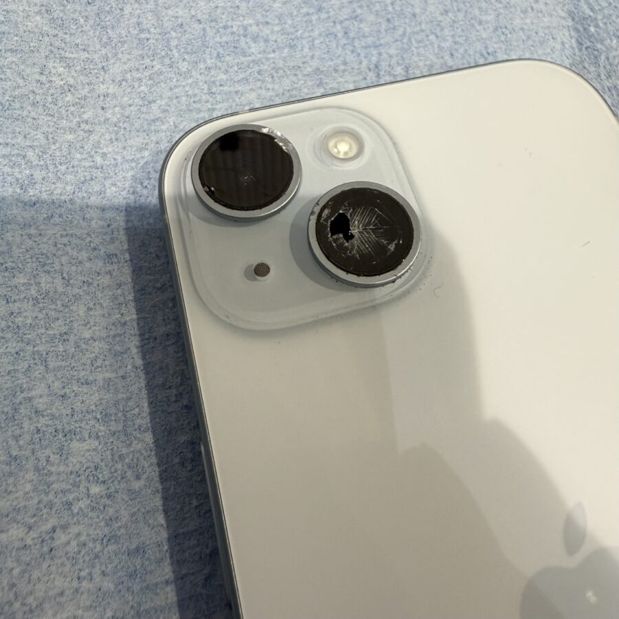 渋谷でiPhone15のカメラレンズガラス修理をするなら「スマホ修理工房 渋谷店」へ✨