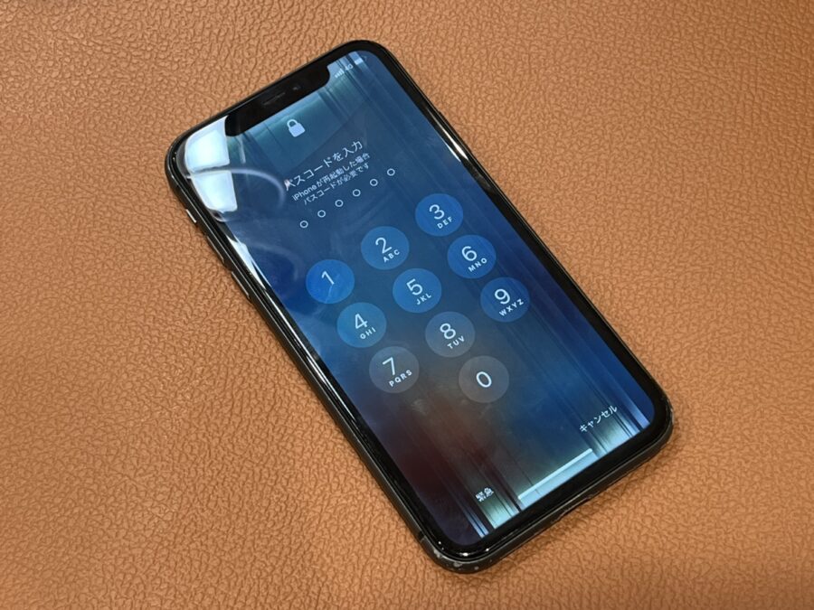 液晶に線が表示されるiPhone11(アイフォンイレブン)の画面修理を行いました【スマホ修理工房仙台PARCO2店】