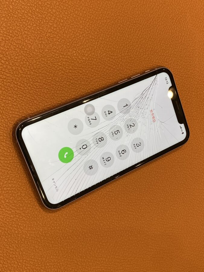 画面が割れてしまったiPhone11(アイフォン)画面交換修理を行いました【スマホ修理工房工房仙台PARCO2店】