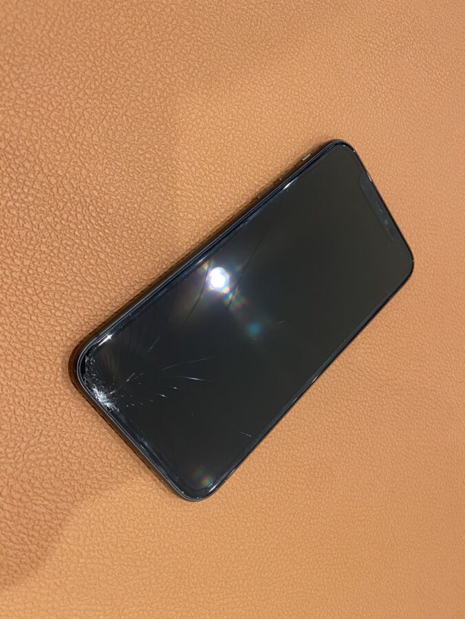 画面が割れてしまった…iPhone11(アイフォンイレブン)の画面交換修理を行いました【スマホ修理工房仙台PARCO2店】