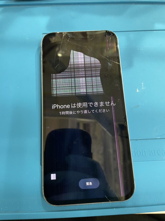 iPhone12proの画面交換は、データそのまま・即日修理対応の【スマホ修理工房 池袋P'パルコ本店】にご相談ください！