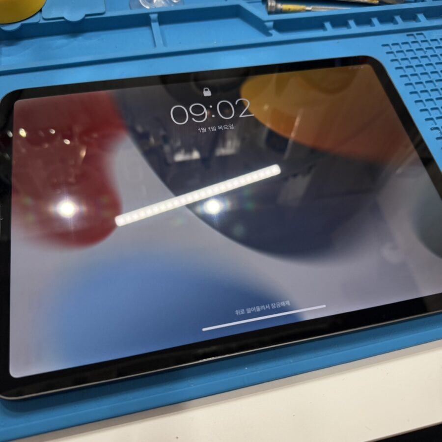 iPad Pro 11インチ 第2世代の画面交換は、データそのまま・即日修理対応の「スマホ修理工房池袋P’パルコ店」に！