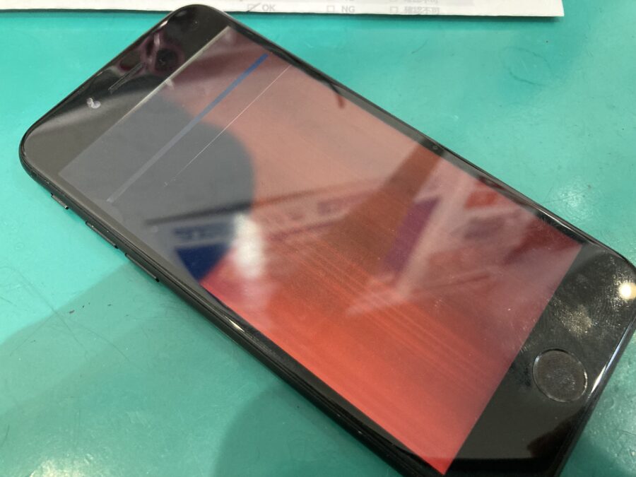 液晶漏れ…　iPhoneSE2の画面修理はスマホ修理工房へ！【スマホ修理工房ミーツ国分寺店】