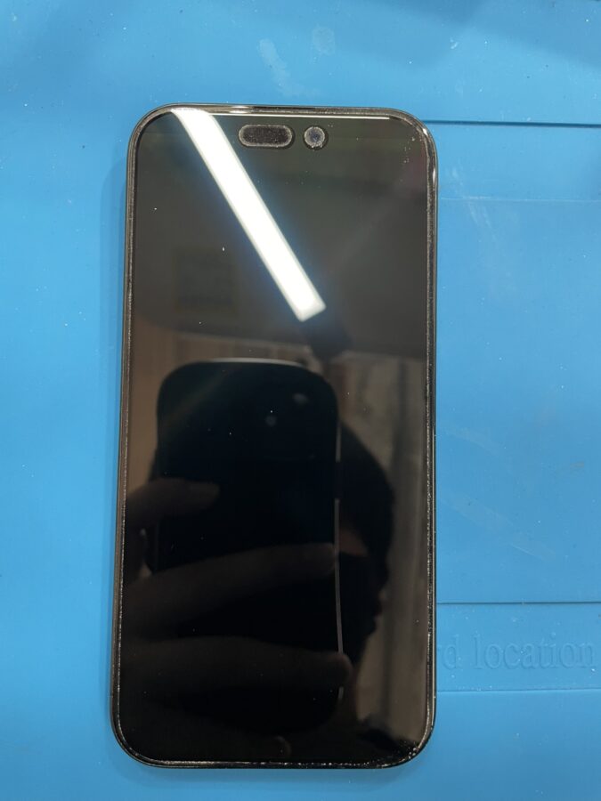 iPhone15Pro（アイフォン15プロ）画面交換（液晶破損）させて頂きました【スマホ修理工房　池袋P'パルコ本店】