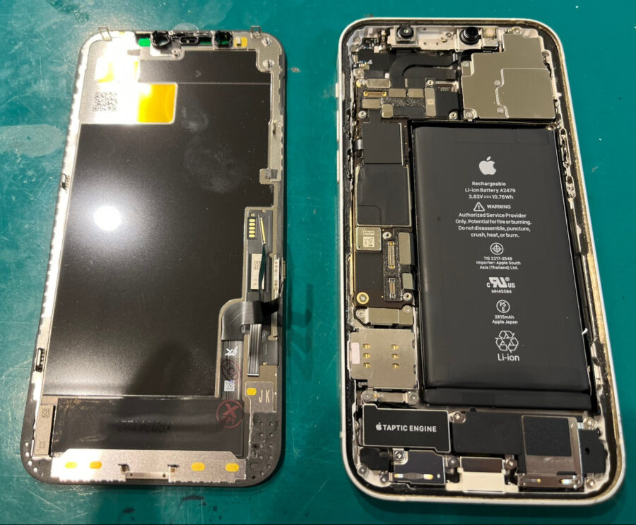 画面が暗すぎて何も見えない? そんなiPhone13（アイフォン）も即日修理いたします！！【スマホ修理工房新宿PePe店】