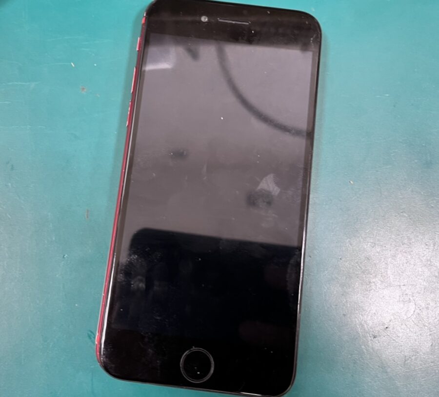iPhone SE2（アイフォン）バッテリーの減りが早いと感じたら当店へ！