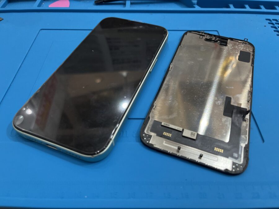 iPhone15(アイフォン15)の液晶破損は、データそのまま即日修理の【スマホ修理工房池袋P'パルコ店】へ！