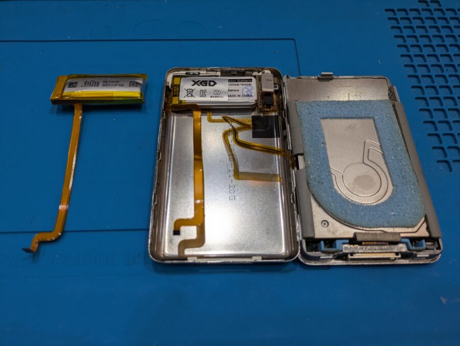iPod classicのバッテリー交換は、最短即日・データそのままで修理の