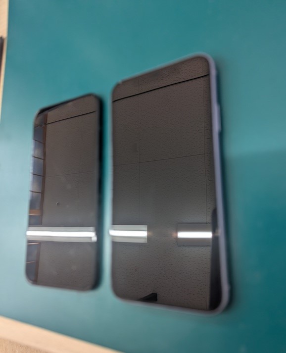 iPhone11（アイフォンイレブン）の液晶パネル交換ならスマホ修理工房 富山グリーンモール山室店へお任せください！