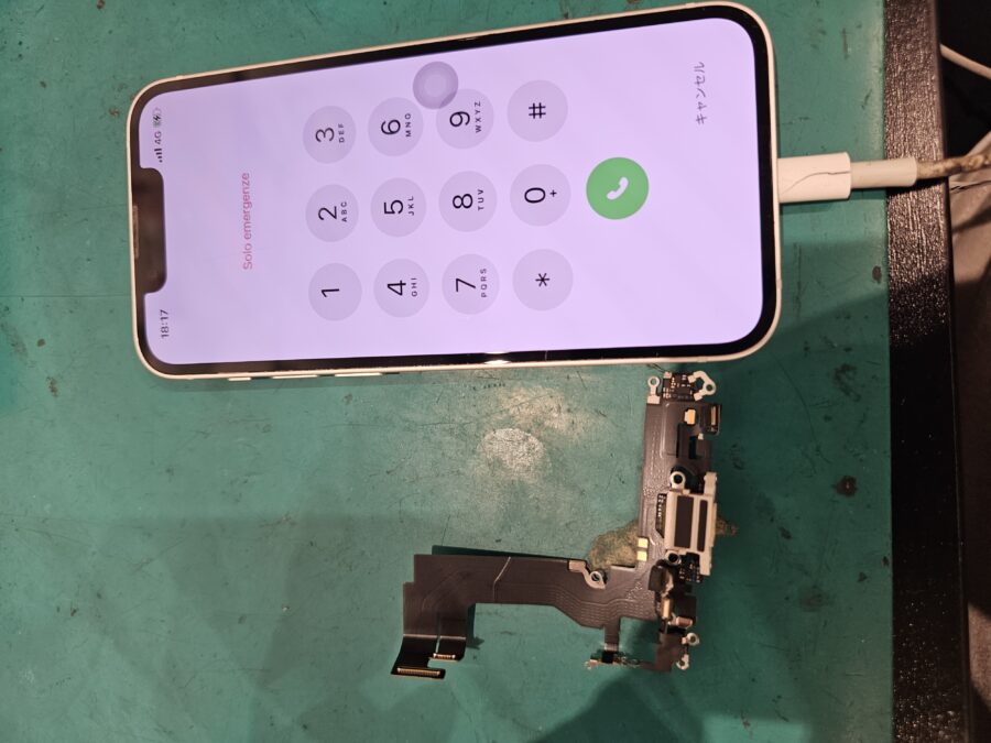 水に濡れて充電できなくなった　iPhone13Mini(アイフォン１３ミニ)の修理を致しました！