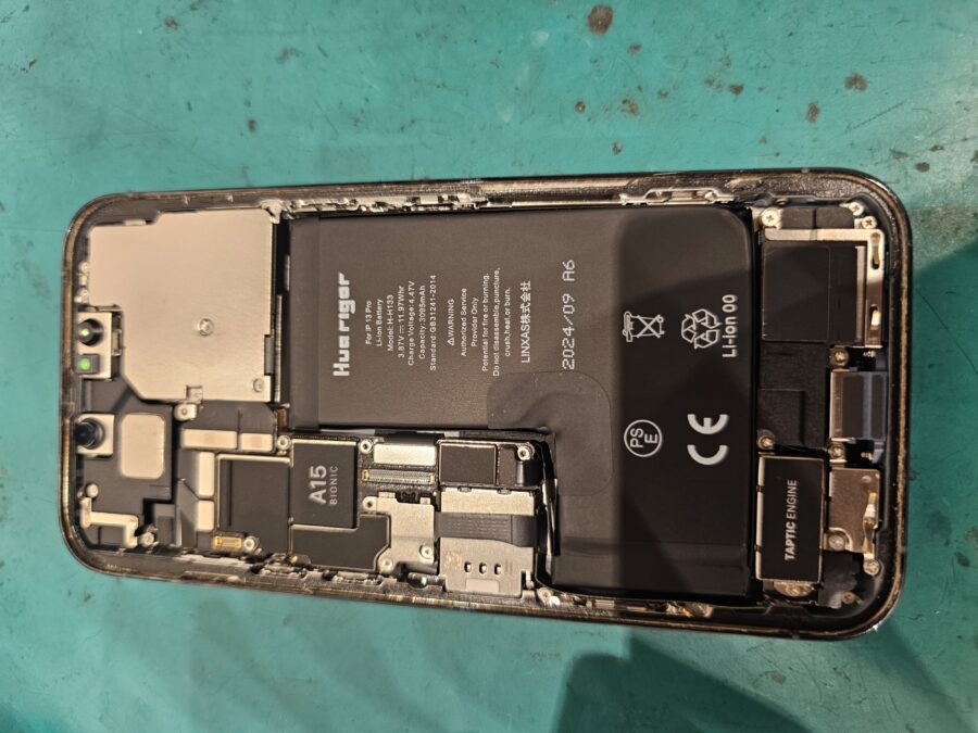 充電ができなくなったiPhone13pro(アイフォン１３プロ)の修理ご依頼いただきました！　スマホ修理工房北千住マルイ店