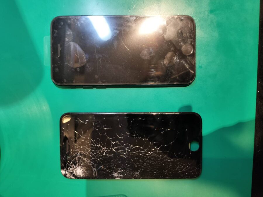 画面が割れとタッチ不良発生！ iPhoneSE3【スマホ修理工房調布パルコ店】